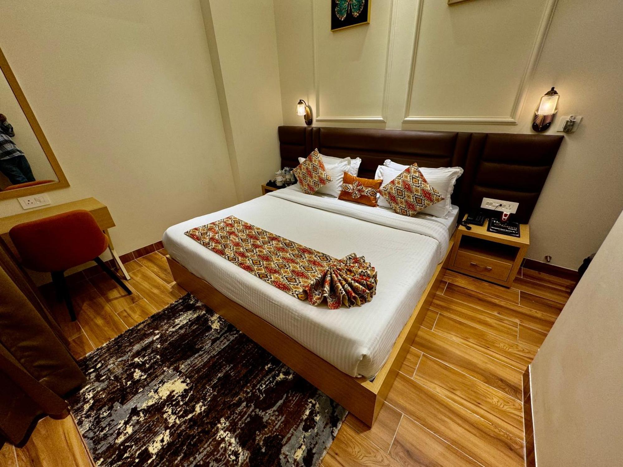 Hotel Heaven View - 50M From Golden Temple Amritsar Exterior foto