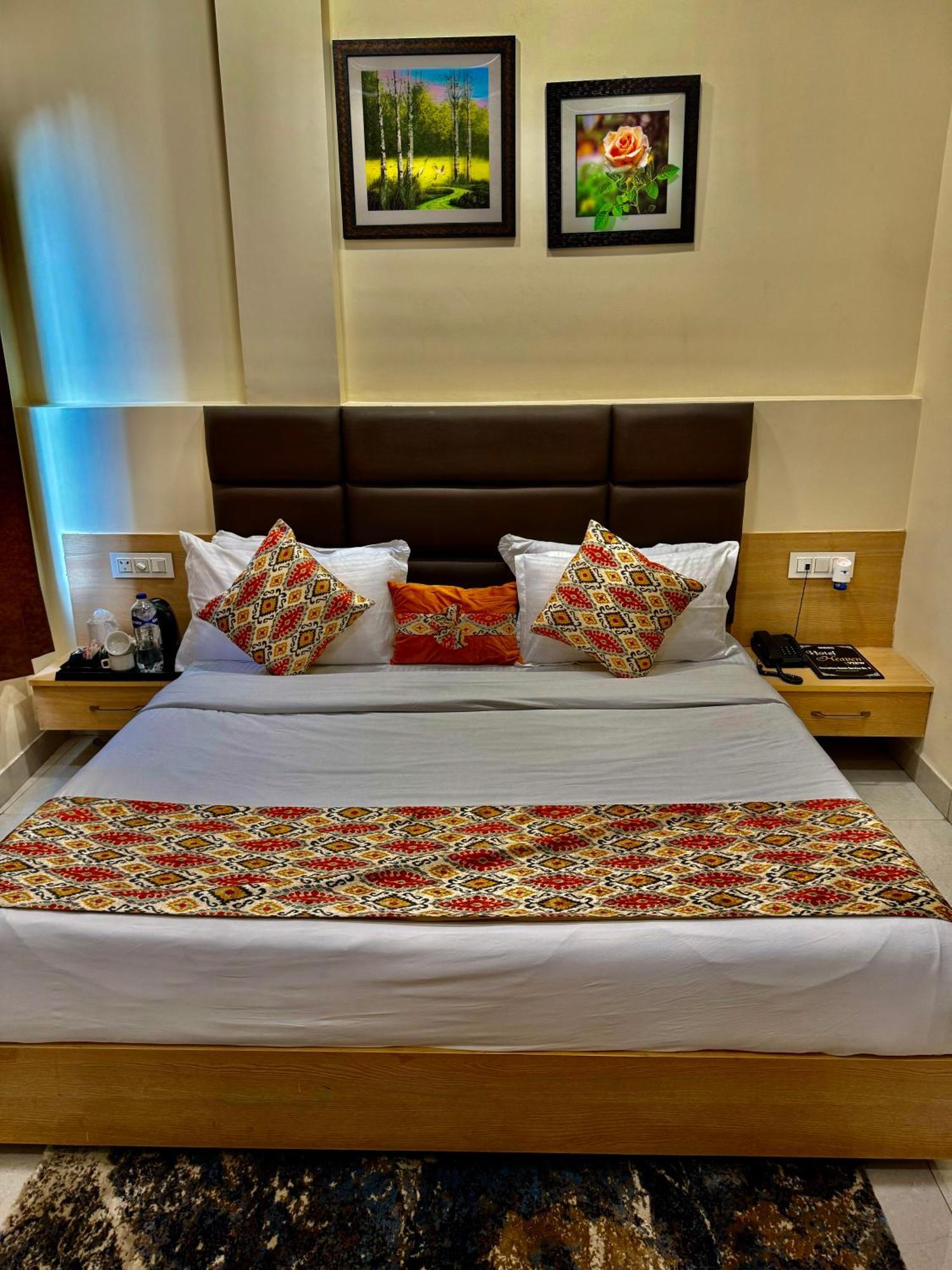 Hotel Heaven View - 50M From Golden Temple Amritsar Exterior foto