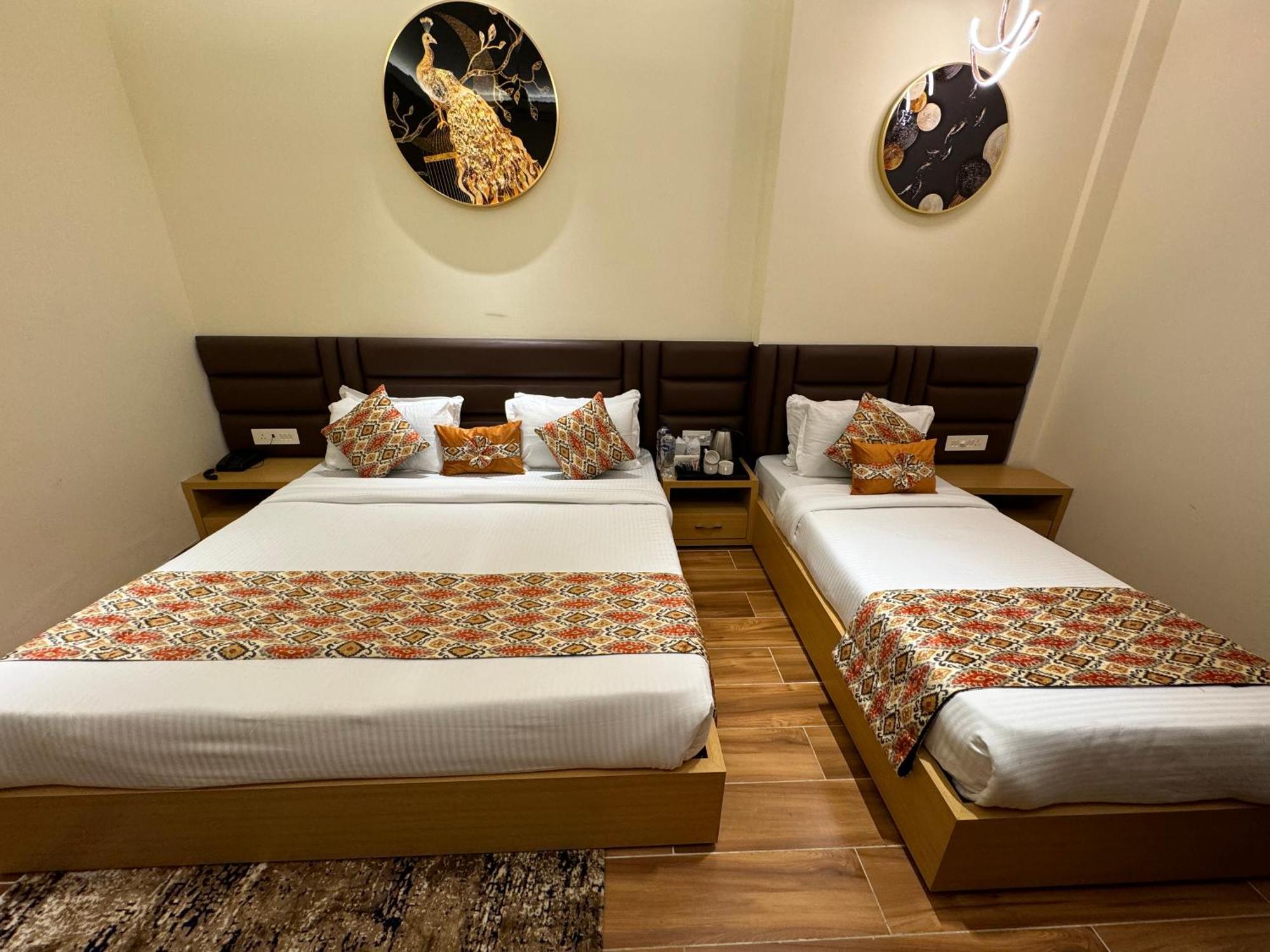 Hotel Heaven View - 50M From Golden Temple Amritsar Exterior foto