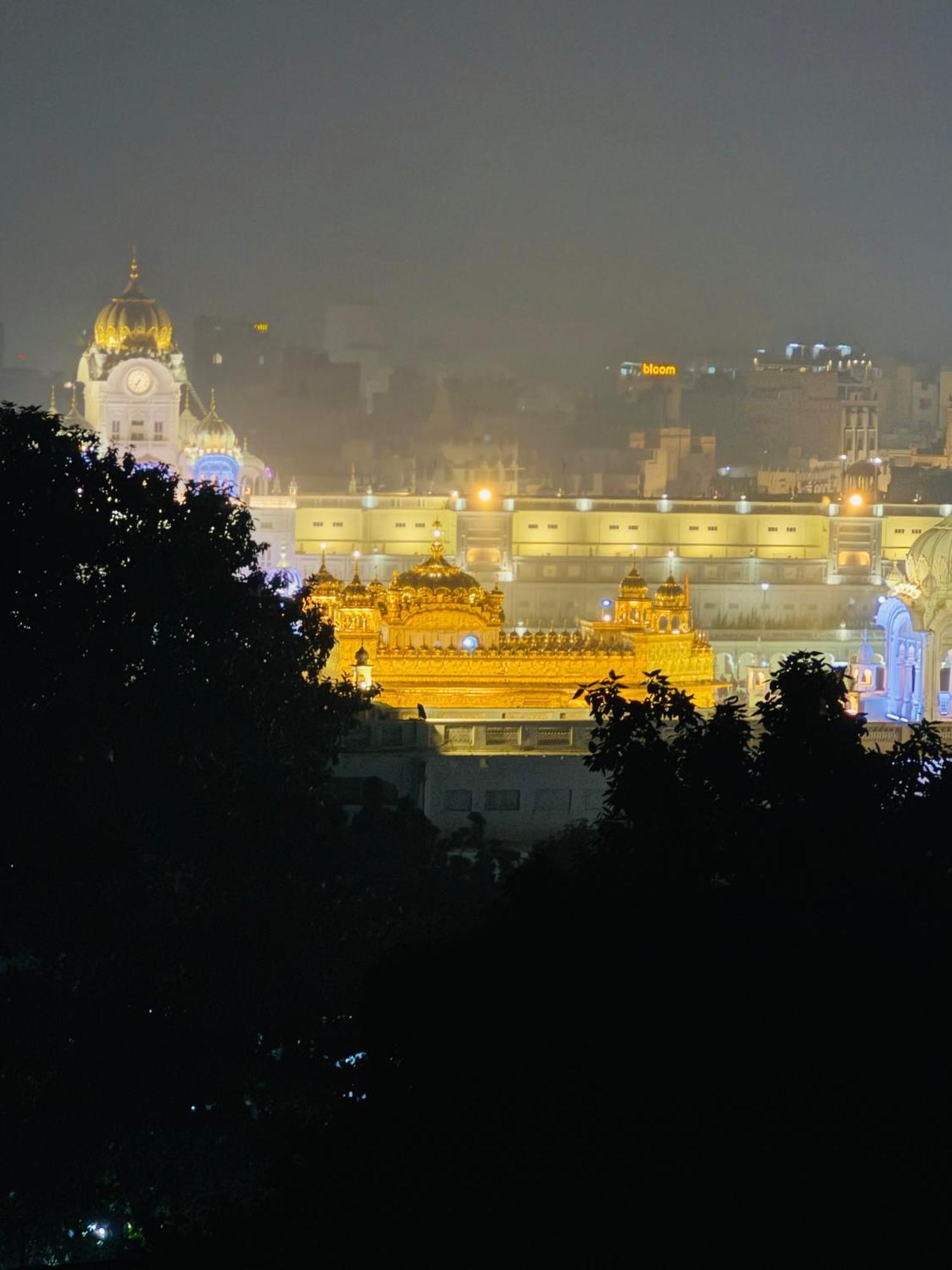 Hotel Heaven View - 50M From Golden Temple Amritsar Exterior foto
